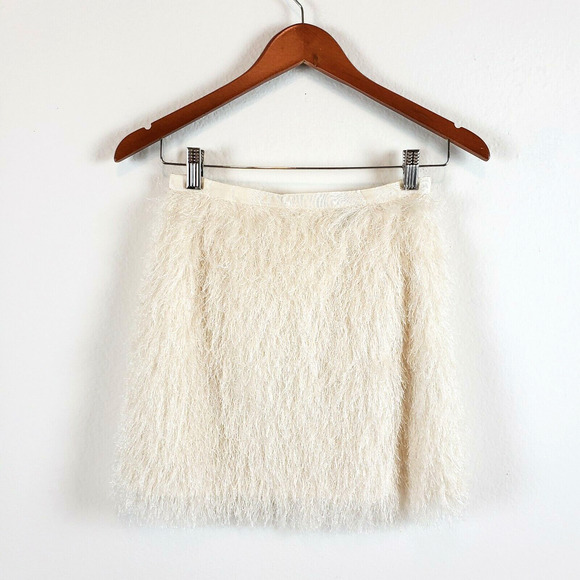 H&M Cream Size 4 Shimmy Shake Flapper Lined Mini Skirt Flutter Stringy - Picture 1 of 10